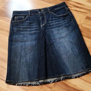 Tommy Hilifiger Women's Jean Skirt - SIZE 6L
